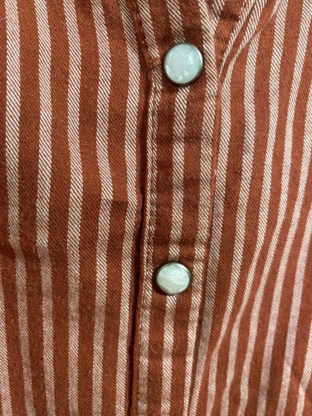 Knox Rose Striped Ruffle Neck Pearl Snap Button Blouse Size Medium